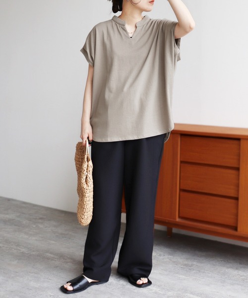 reca（レカ）の「綿100％！キーネックドルマンワイドTシャツ（Tシャツ/カットソー・レディース・アイボリー/パープル系その他/グレイッシュベージュ/ブラック・M）」の22枚目の写真