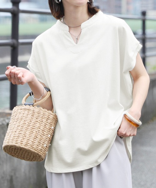 reca（レカ）の「綿100％！キーネックドルマンワイドTシャツ（Tシャツ/カットソー・レディース・アイボリー/パープル系その他/グレイッシュベージュ/ブラック・M）」の15枚目の写真