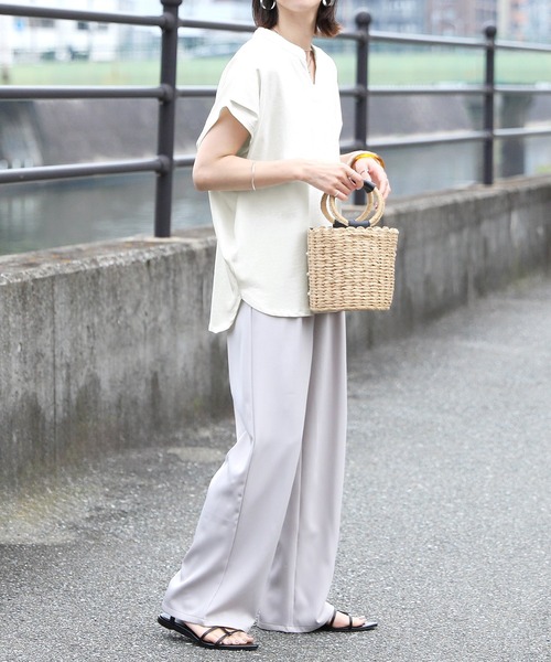 reca（レカ）の「綿100％！キーネックドルマンワイドTシャツ（Tシャツ/カットソー・レディース・アイボリー/パープル系その他/グレイッシュベージュ/ブラック・M）」の14枚目の写真