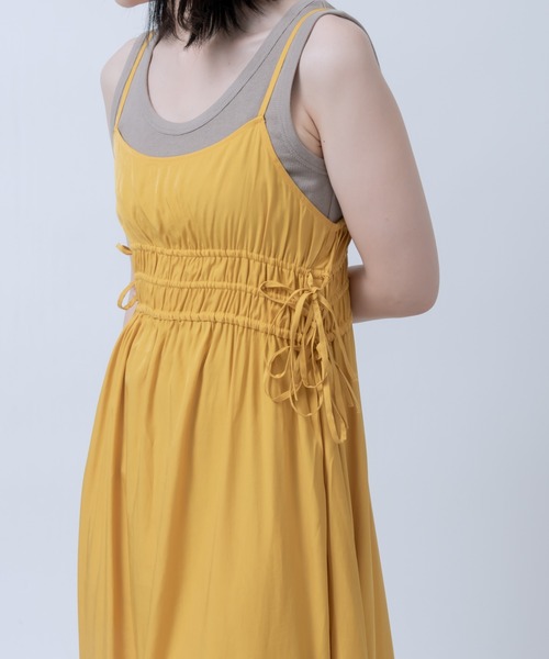 LOSUCA（ロスカ）の「レイヤードキャミワンピース（ワンピース・レディース・マスタード/アイボリー/オレンジ・FREE）」の20枚目の写真
