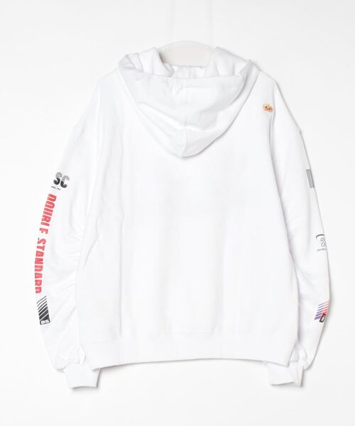 DOUBLE STANDARD CLOTHING(ダブルスタンダードクロージング)の「PINK PANTHER/ ボリュームスリーブフーディー(パーカー・レディース・ホワイト/ネイビー・FREE)」の3枚目の写真
