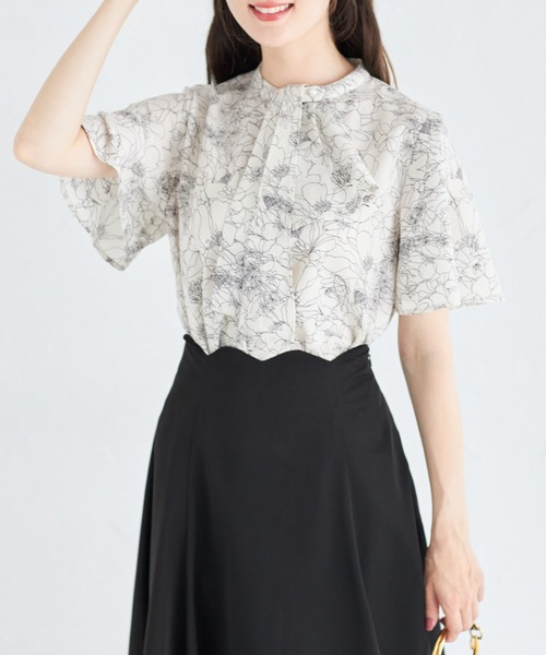 tocco closet（トッコ　クローゼット）の「２ＷＡＹボウタイ付きフレアスリーブブラウス（シャツ/ブラウス・レディース・ブラック/オフホワイト/クリーム/ネイビー/ミント/ラベンダー/ホワイト・M）」の16枚目の写真