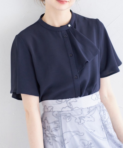 tocco closet（トッコ　クローゼット）の「２ＷＡＹボウタイ付きフレアスリーブブラウス（シャツ/ブラウス・レディース・ブラック/オフホワイト/クリーム/ネイビー/ミント/ラベンダー/ホワイト・M）」の19枚目の写真