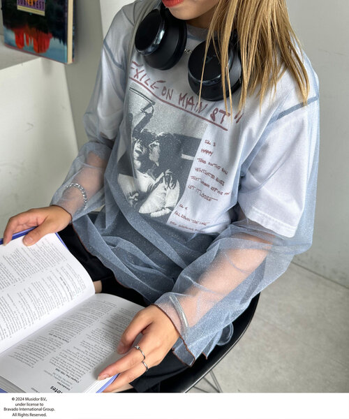 CIAOPANIC(チャオパニック)の「【WEB限定】ラメクルーシアートップス(Tシャツ/カットソー・レディース・ブルー系その他/ブルー/グレー/ブラック/ブラウン/ライトグレー/レッド/イエロー・ONE SIZE)」の6枚目の写真