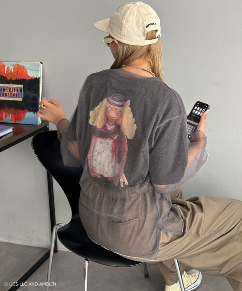 CIAOPANIC(チャオパニック)の「【WEB限定】ラメクルーシアートップス(Tシャツ/カットソー・レディース・ブルー系その他/ブルー/グレー/ブラック/ブラウン/ライトグレー/レッド/イエロー・ONE SIZE)」の3枚目の写真