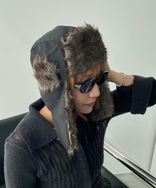 SHAGGIE（シャギー）の「ファー付きフライトキャップ（ニットキャップ/ビーニー・レディース・ブラック・FREE）」の5枚目の写真