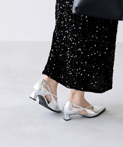 menue(メヌエ)の「クロスストラップ ポインテッドトゥ ヒールパンプス(パンプス・レディース・シルバー/ブラウン/ブラック/レッド・22.0cm/25.5cm/23.0cm/24.0cm/25.0cm/26.0cm/21.5cm/22.5cm/23.5cm/24.5cm)」の21枚目の写真