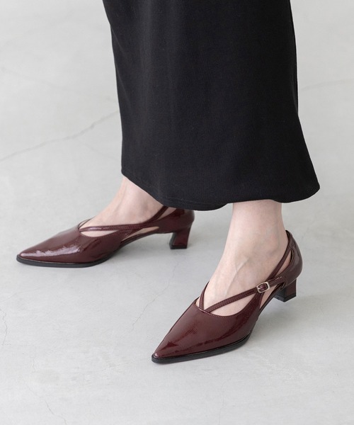 クロスストラップ ポインテッドトゥ ヒールパンプス（パンプス