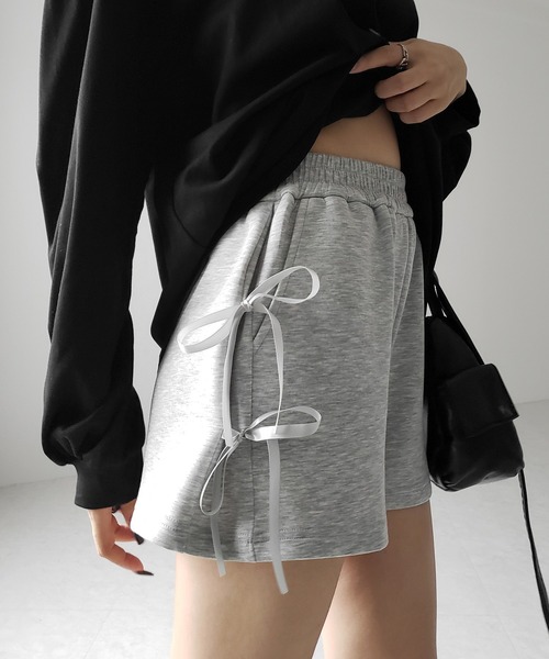 me+em select(ミームセレクト)の「【 2color 】サイドリボンスウェットショートパンツ/ side ribbon sweat short pants ※※(スウェットパンツ・レディース・グレー/ブラック・FREE)」の17枚目の写真