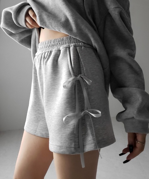 me+em select(ミームセレクト)の「【 2color 】サイドリボンスウェットショートパンツ/ side ribbon sweat short pants ※※(スウェットパンツ・レディース・グレー/ブラック・FREE)」の5枚目の写真