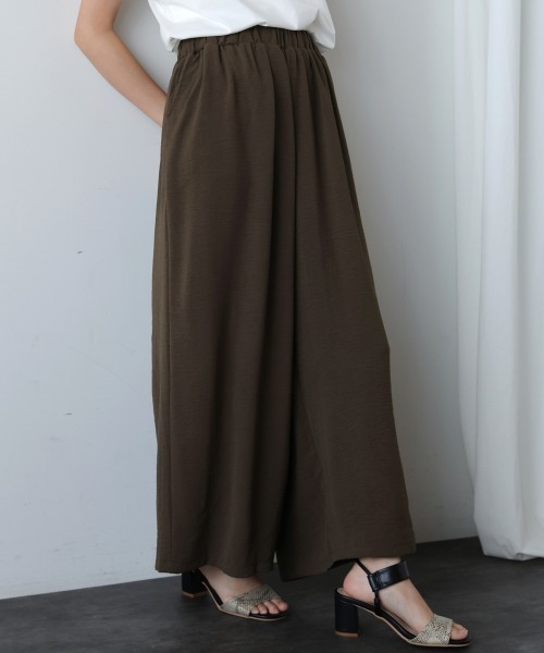 Bou Jeloud(ブージュルード)の「リラックスワイドパンツ(その他パンツ・レディース・モカ/キャメル/ブラック/カーキ/イエロー/ブラウン/ブルーグリーン・FREE)」の4枚目の写真