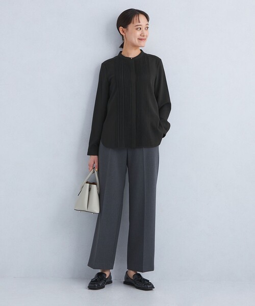 green label relaxing（グリーンレーベルリラクシング）の「ピンタック スタンド ネック ブラウス（シャツ/ブラウス・レディース・ブラック/ホワイト/ライム・FREE）」の6枚目の写真