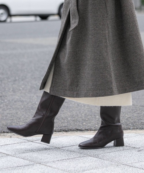 SENSE OF PLACE by URBAN RESEARCH（センスオブプレイスバイアーバンリサーチ）の「『消臭』スクエアトゥストレッチロングブーツ（ブーツ・レディース・ブラック/ブラウン・SMALL/MEDIUM/LARGE）」の16枚目の写真