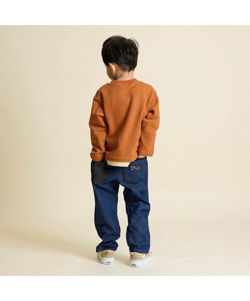 Seraph（セラフ）の「オーバーサイドラインテーパードデニムパンツ（デニムパンツ・キッズ・ブルー/ネイビー・80/90/100/110/120/130/140）」の4枚目の写真