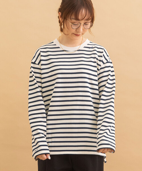 POU DOU DOU(プードゥドゥ)の「USAコットンワンポイント刺繍ワイドロンTee(Tシャツ/カットソー・レディース・ネイビー/レッド系/ブラック/オフホワイト・M)」の5枚目の写真