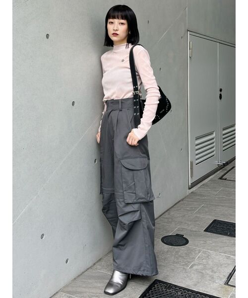 MURUA（ムルーア）の「2WAYリボンベルトカーゴパンツ（カーゴパンツ・レディース・ブラック/カーキ/グレー・1/2）」の11枚目の写真