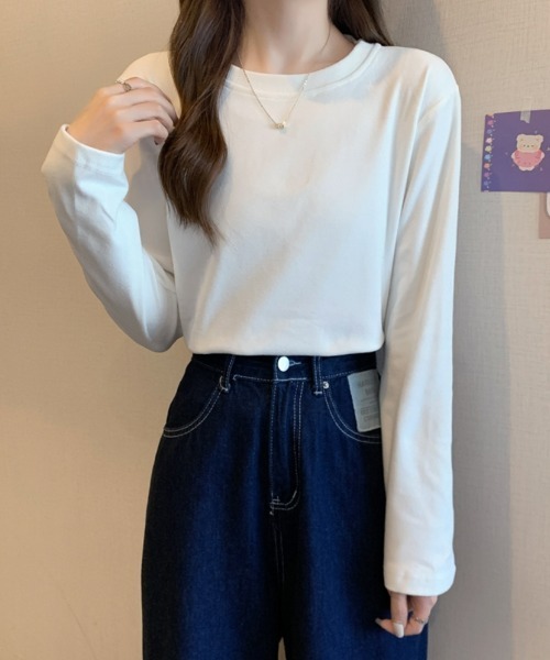 SEU(エスイーユー)の「インナー長袖Tシャツクルーネック フリース ストレッチ ゆったり 韓国ファッション 秋冬 ユニセックス(Tシャツ/カットソー・レディース・ホワイト/ベージュ/グレー/ブラック/ダークブラウン・フリー)」の8枚目の写真