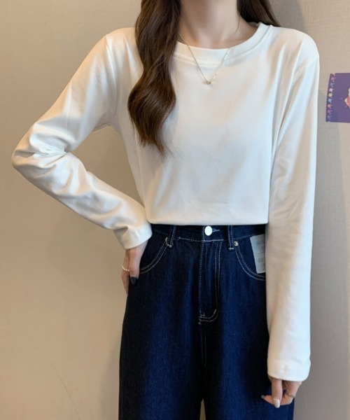 SEU(エスイーユー)の「インナー長袖Tシャツクルーネック フリース ストレッチ ゆったり 韓国ファッション 秋冬 ユニセックス(Tシャツ/カットソー・レディース・ホワイト/ベージュ/グレー/ブラック/ダークブラウン・フリー)」の9枚目の写真