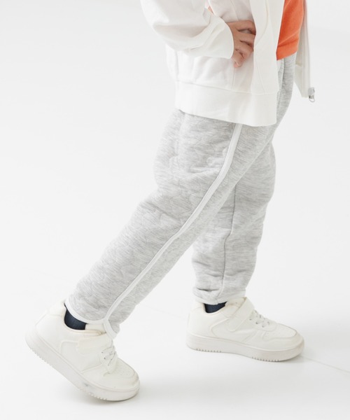 chil2（チルツー）の「ニットキルト パイピングパンツ（その他パンツ・キッズ・グレー/ブラック/カーキ/オートミール/ネイビー・80ｃｍ/90cm/100cm/110cm/120cm/130cm/140cm/150cm）」の3枚目の写真