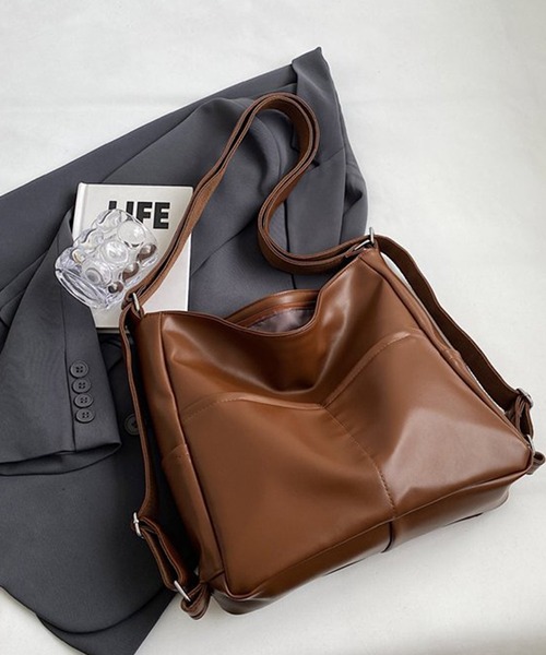 ALWAYS GOOD TIME(オルウェイズグッドタイム)の「【M2SUQARED/エムツースクエア】多機能ソフトフェイクレザーバッグ(ショルダーバッグ・レディース・ブラウン/ブラック・FREE)」の22枚目の写真