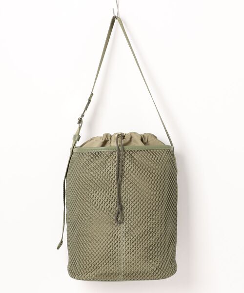 Q（キュー）の「メッシュバケットバッグ（ショルダーバッグ・レディース・アイボリー/オリーブ・ONE SIZE）」の6枚目の写真