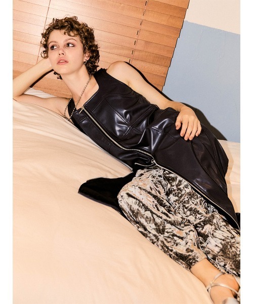 :ETHROF（イーサオブ）の「DOUBLE ZIP LEATHER ONEPIECE（ワンピース・レディース・ダークネイビー/ガンメタ/ブラック・MEDIUM）」の5枚目の写真