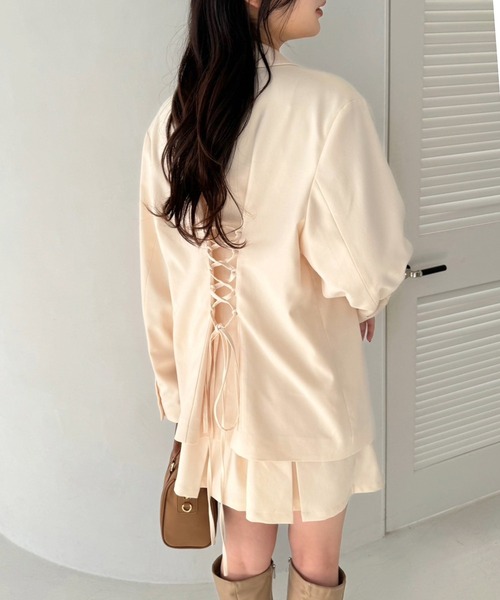 one after another NICE CLAUP(ワンアフターアナザーナイスクラップ)の「セットアップ対応/レースアップテーラードジャケット(テーラードジャケット・レディース・キャメル/アイボリー/グレー/ネイビー・FREE)」の8枚目の写真