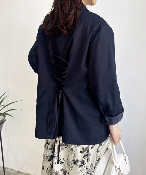 one after another NICE CLAUP(ワンアフターアナザーナイスクラップ)の「セットアップ対応/レースアップテーラードジャケット(テーラードジャケット・レディース・キャメル/アイボリー/グレー/ネイビー・FREE)」の11枚目の写真