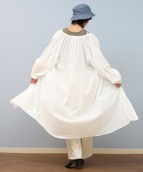 ムラサキスポーツ(ムラサキスポーツ)の「RIKKA FEMME/リッカファム ピンタックインドロングシャツ RF25SS20(シャツ/ブラウス・レディース・ブラック/ホワイト・FREE)」の7枚目の写真