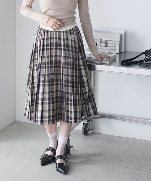 forksy.（フォルクシー）の「【forksy.】ミドル丈アソートプリーツチェックスカート（スカート・レディース・ネイビー系/レッド系/ベージュ系・FREE）」の6枚目の写真