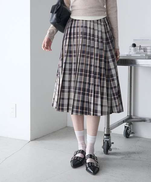 forksy.（フォルクシー）の「【forksy.】ミドル丈アソートプリーツチェックスカート（スカート・レディース・ネイビー系/レッド系/ベージュ系・FREE）」の7枚目の写真