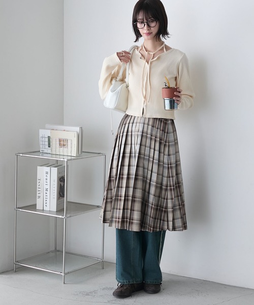 forksy.（フォルクシー）の「【forksy.】ミドル丈アソートプリーツチェックスカート（スカート・レディース・ネイビー系/レッド系/ベージュ系・FREE）」の4枚目の写真