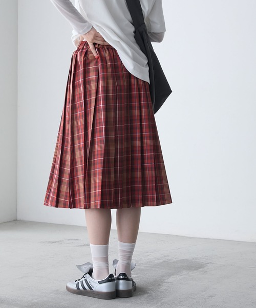 美品◉ウエストゴム◉赤チェック　ブルーレーベル　プリーツスカート　38 タータンチェックひざ丈プリーツスカート[品番：SHNW0011584]｜LADY