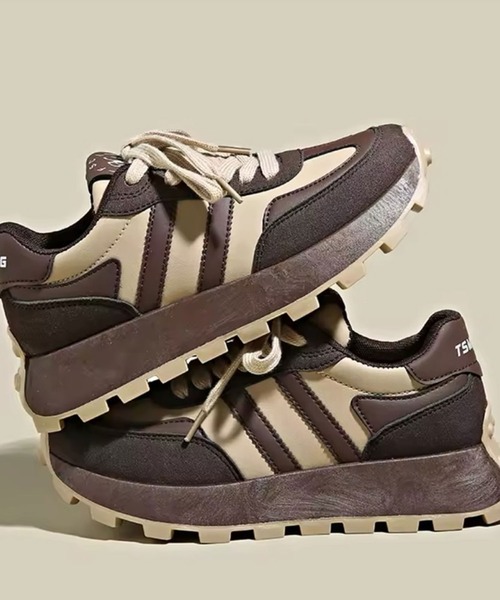 ammy.（エイミードット）の「【 ammy. / エイミードット 】 ナチュラルカラー ライン ボリュームソール スニーカー / 厚底スニーカー（スニーカー・レディース・ダークブラウン/ベージュ・M/L）」の2枚目の写真