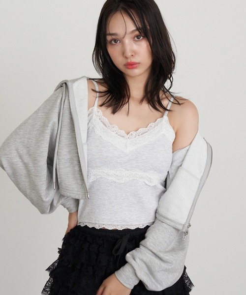 RAY CASSIN（レイカズン）の「【サイズ展開あり】パット付レースキャミ（キャミソール・レディース・アイボリー/ブラック系その他2/ブルー系その他2/ホワイト系その他2/ホワイト系その他/ミント/ホワイト系その他3・FREE/S）」の3枚目の写真