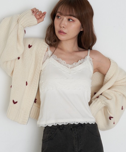 RAY CASSIN（レイカズン）の「【サイズ展開あり】パット付レースキャミ（キャミソール・レディース・アイボリー/ブラック系その他2/ブルー系その他2/ホワイト系その他2/ホワイト系その他/ミント/ホワイト系その他3・FREE/S）」の2枚目の写真