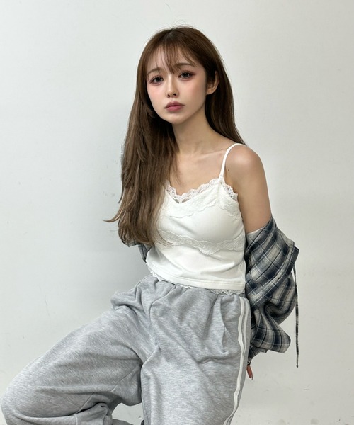 RAY CASSIN（レイカズン）の「【サイズ展開あり】パット付レースキャミ（キャミソール・レディース・アイボリー/ブラック系その他2/ブルー系その他2/ホワイト系その他2/ホワイト系その他/ミント/ホワイト系その他3・FREE/S）」の10枚目の写真