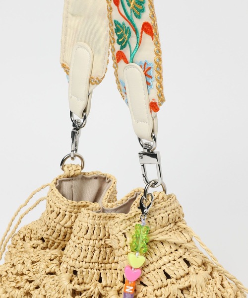 niko and...(ニコアンド)の「オリジナルテープフリル巾着ショルダーバッグ(ショルダーバッグ・レディース・ナチュラル/パープル・0)」の7枚目の写真