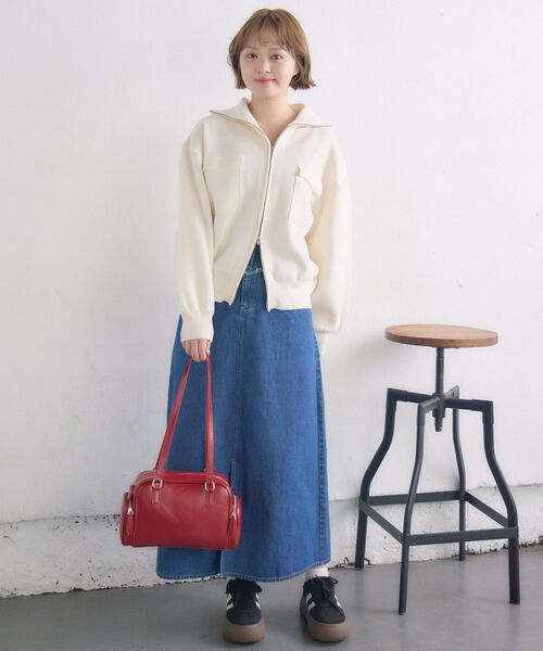 RETRO GIRL（レトロガール）の「サイドポケットボストン（ショルダーバッグ・レディース・ブラック/オフホワイト/レッド/キャメル・ONE SIZE）」の16枚目の写真