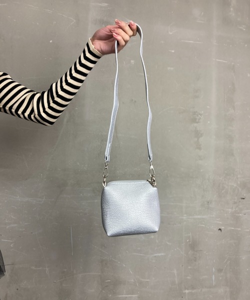 【美品】DIESEL ボディバッグ ハンドバッグ 2way ストラップ脱着可能 極美品】ディーゼル DIESEL 2way ボディバッグ ウエストポーチ