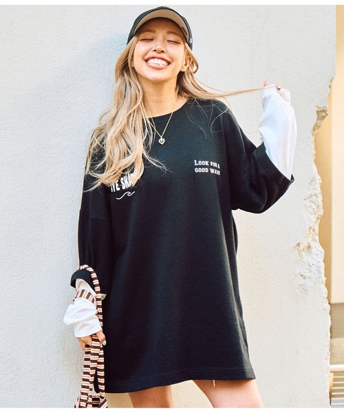 anap mimpi(アナップミンピ)の「サーフ 刺繍 ロゴ レイヤード風 スウェット トップス(Tシャツ/カットソー・レディース・ブラック/ターコイズブルー・FREE)」の3枚目の写真