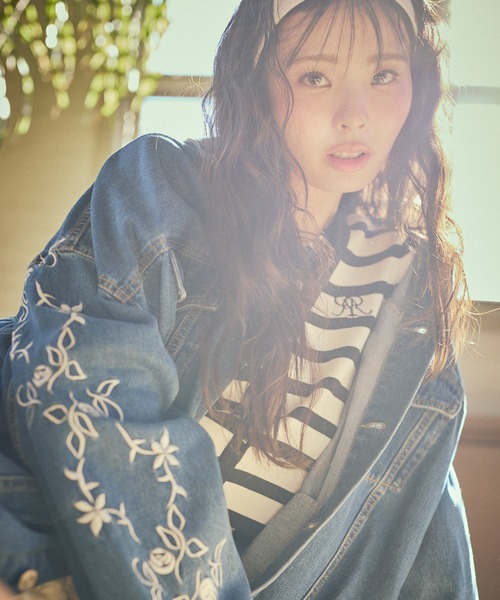 ROYAL PARTY（ロイヤルパーティー）の「オリジナル刺しゅうオーバーデニムジャケット（デニムジャケット・レディース・インディゴブルー/ブルー・FREE）」の6枚目の写真