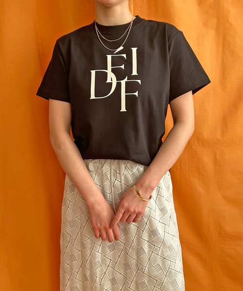 LHELBIE（レルビエ）の「DEFIフロッキーロゴTシャツ（Tシャツ/カットソー・レディース・ホワイト/ネイビー/ブラック・M）」の7枚目の写真