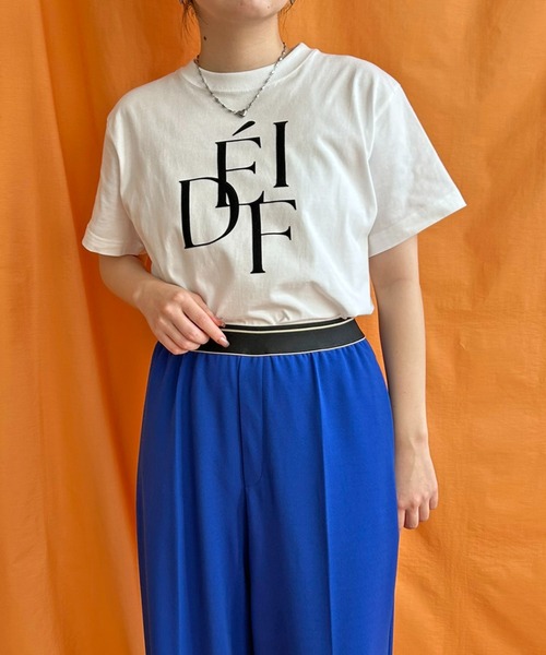 LHELBIE（レルビエ）の「DEFIフロッキーロゴTシャツ（Tシャツ/カットソー・レディース・ホワイト/ネイビー/ブラック・M）」の9枚目の写真