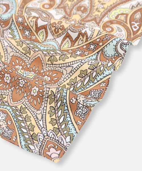 allureville（アルアバイル）の「ビッグペイズリープリントスカーフ（バンダナ/スカーフ・レディース・ライトピンク/ミント・FREE）」の4枚目の写真