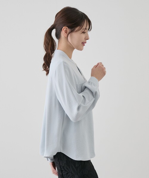 Jayro（ジャイロ）の「アウトポケバンドカラーブラウス（シャツ/ブラウス・レディース・ブラック/サックスブルー/オフホワイト・M）」の20枚目の写真