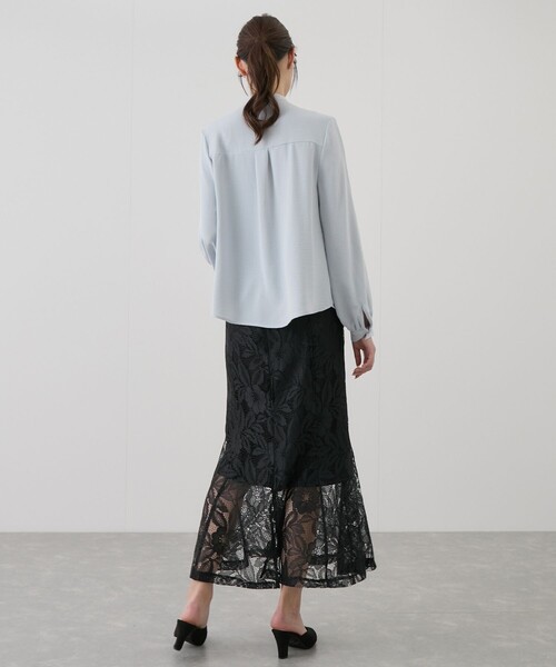 Jayro（ジャイロ）の「アウトポケバンドカラーブラウス（シャツ/ブラウス・レディース・ブラック/サックスブルー/オフホワイト・M）」の16枚目の写真