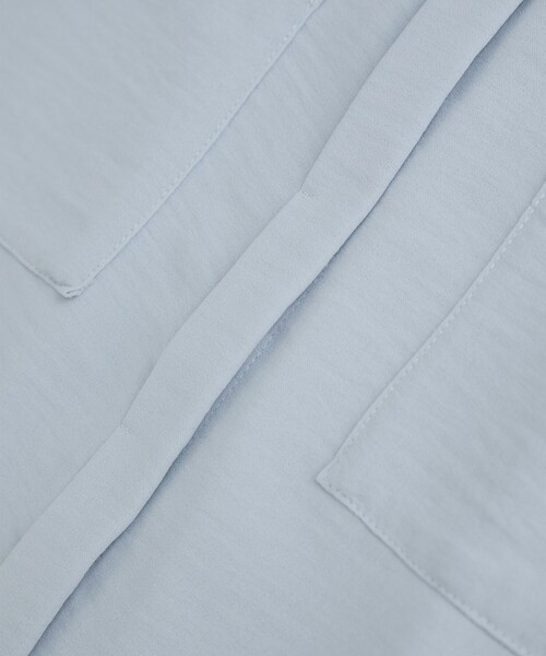 Jayro（ジャイロ）の「アウトポケバンドカラーブラウス（シャツ/ブラウス・レディース・ブラック/サックスブルー/オフホワイト・M）」の4枚目の写真