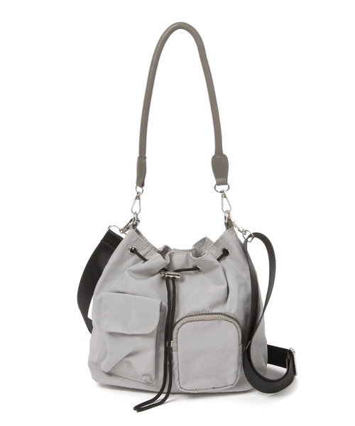 LAKOLE(ラコレ)の「2WAYポケット巾着ショルダーバッグ / 319932(ショルダーバッグ・レディース・オフホワイト/ブラック/カーキ/ライトグレー・FREE)」の3枚目の写真