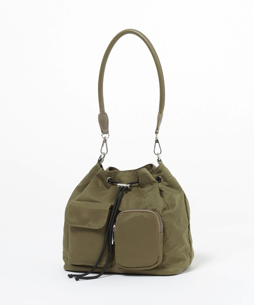 LAKOLE(ラコレ)の「2WAYポケット巾着ショルダーバッグ / 319932(ショルダーバッグ・レディース・オフホワイト/ブラック/カーキ/ライトグレー・FREE)」の8枚目の写真